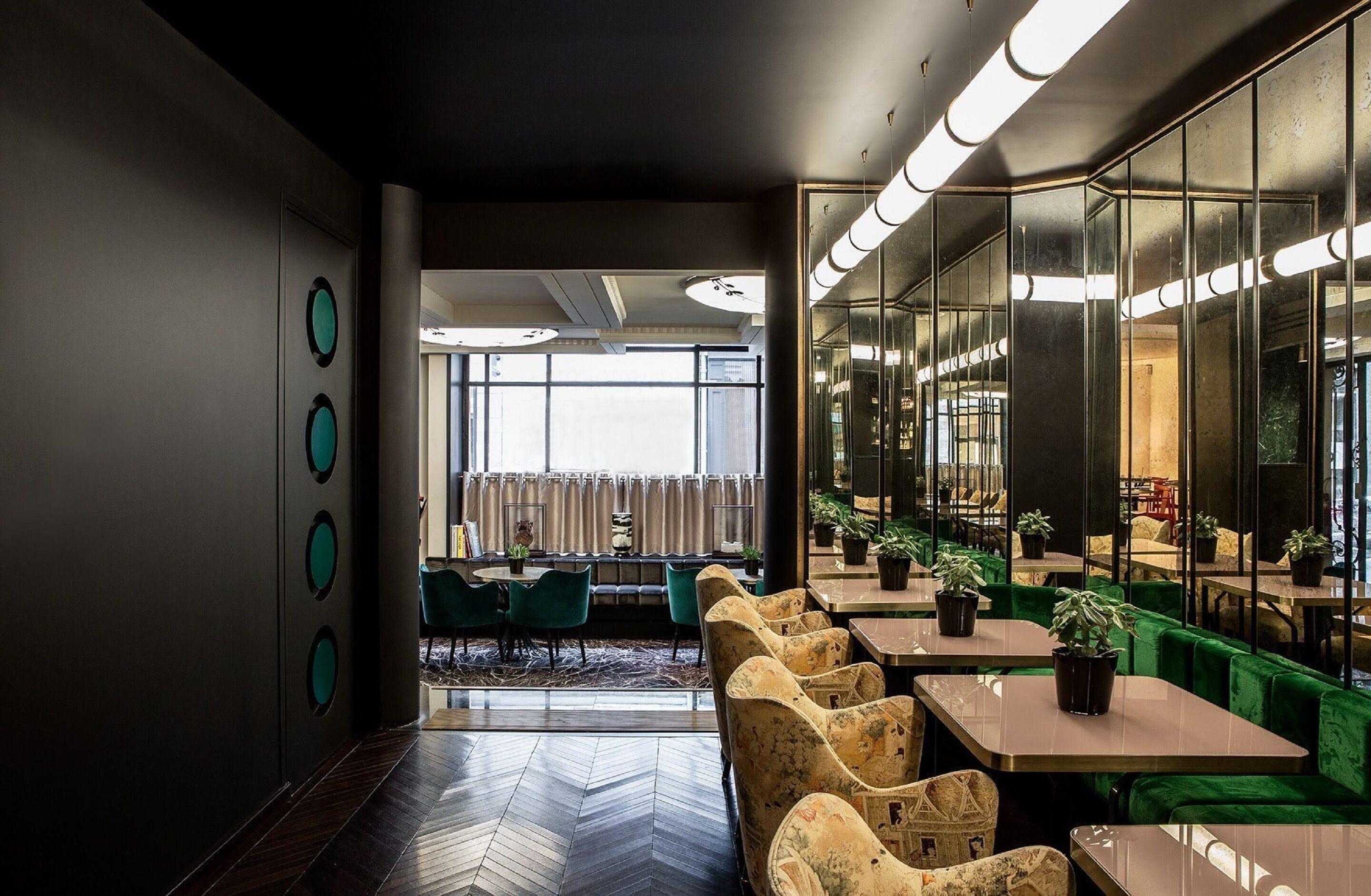 Du Rond-point Des Champs-élysées - Esprit De France