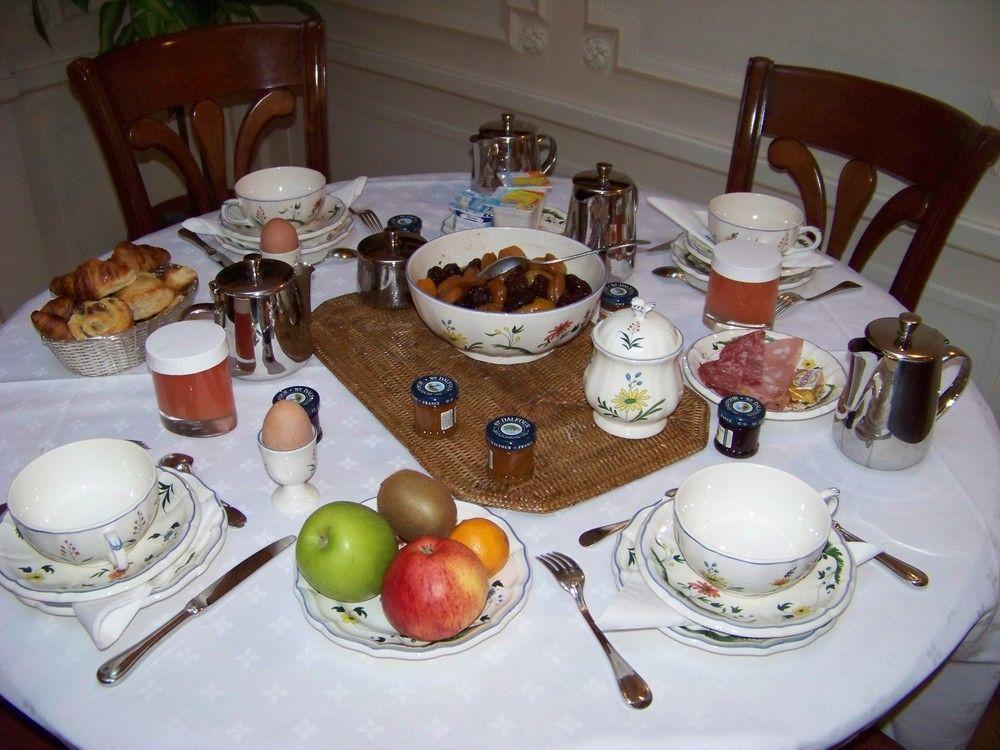 Hotel Du Rond-point Des Champs-élysées - Esprit De France 4*