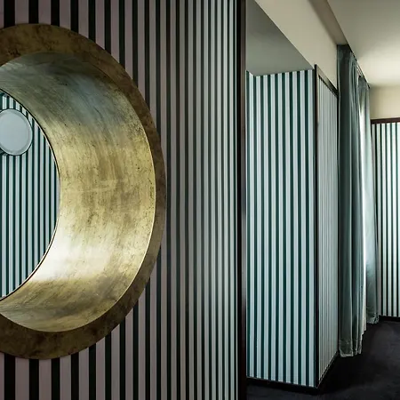 Du Rond-point Des Champs-elysees - Esprit De France Hotel Paris