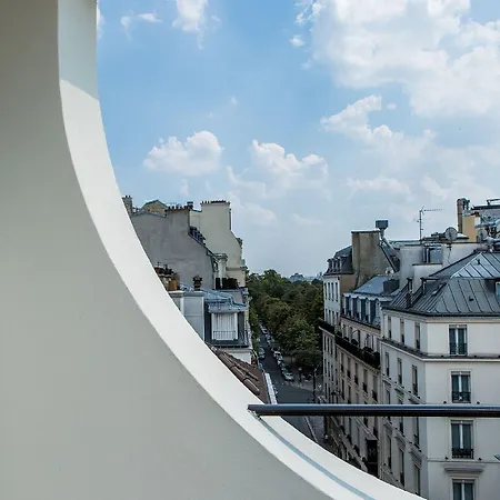 Du Rond-point Des Champs-elysees - Esprit De France Hotel Paris
