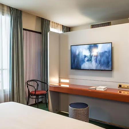 Du Rond-point Des Champs-elysees - Esprit De France Hotel Paris