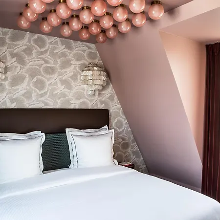 Du Rond-point Des Champs-elysees - Esprit De France Hotel Paris